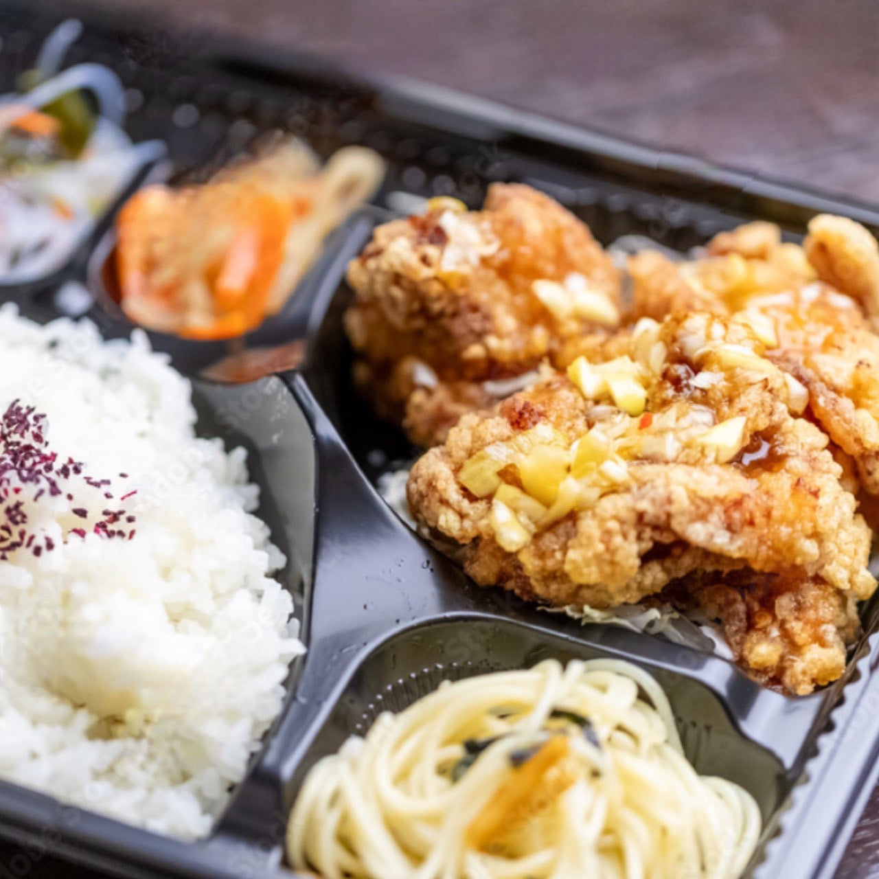 味は本格派!辛さはひかえめ!中華弁当